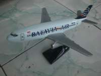 miniatur boeing 737 seri 200