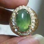 Batu Green Chalcedony 14x5x5 mm