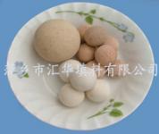 Refractory ceramic balls