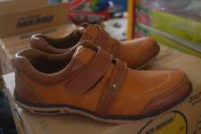 sepatu santai Prod.Five