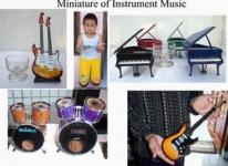 miniature of music instrument