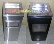 STANDING ASTRAY | Tong sampah stainless | Bak sampah stainless | Standing astray | Tong sampah stainless | Bak sampah stainless | Tempah Sampah Kotak | Tong sampah Bulet | tiang antrian | tempat sampah fiber | meja stainless | kusi fiber | q up stand |