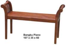 Bangku Piano