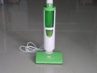 Portable bagless vacuum cleaners