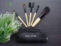 Offer Brand makeup brushes