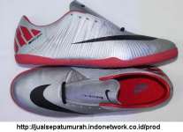 Sepatu Futsal Nike Mercurial Thunder 2 Silver-Merah ( UK 39-43)