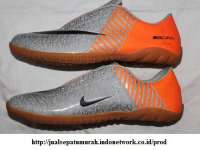 Sepatu Futsal Nike Mercurial Miracle AbuAbu-Orange ( UK 40-44)