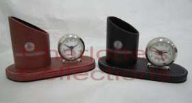 Pen holder with clock/ Pen holder set/ Tempat pen dan jam/ Pen holder set with clock/ Tempat pulpen dan jam meja.