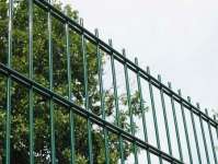 double wire mesh fence