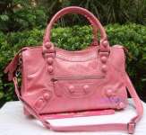 supply wholesale handbags lv chanel and so on