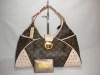 LV-T82	 Tas LV Crissie Monogram