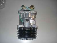 sinotruck spare parts: AC compressor
