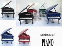 miniature of piano