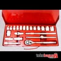 Kunci Sok Set 18 Pcs 6 Pt Lippro