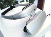 3D Head Mounted Display with 40" Image with CE/RoHS/FCC BTM-HMD4012D3