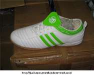 Sepatu Futsal Adidas Adinova Putih-Hijau ( UK 39-43)