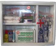 4Life First Aid Kit Dinding Box Fiber.Hubungi Deliana Fax: 021-62320462 email: napitupuludeliana@ yahoo.com Hp: 081318501594