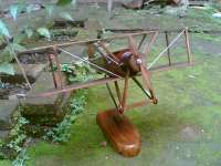 miniatur pesawat