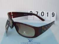 Sells the newest style Lv sunglasses