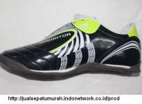 Sepatu Futsal Adidas Predator Hitam-Hijau ( UK 40-44)