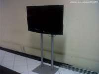 LCD TV + standing