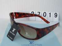 Sells the newest style Lv sunglasses