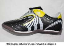 Sepatu Futsal Adidas Predator Hitam-Kuning ( UK 40-44)