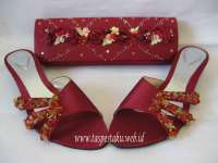 Satu Set Tas Pesta & Sepatu Pesta