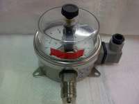 BOURDON SEDEME - PRESSURE GAUGE WITH CONTACT SWITCH