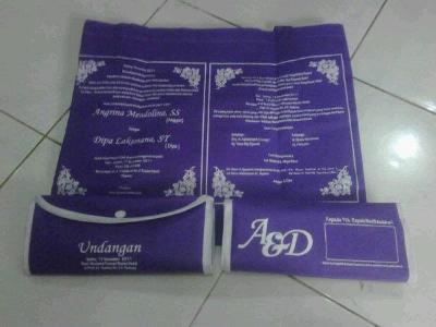 Undangan Tas Model Dompet Kancing