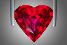Natural Ruby Pigeon Blood Heart ( Code: BRC 009) = SOLD OUT / TERJUAL