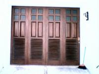 Pintu Garasi 12