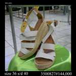 SEPATU Wedge