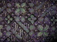 Batik katun motif bunga ungu