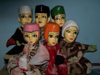 Boneka keluarga muslim