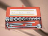 WRENCH >> 15 piece sockets set  11260