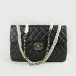 sell handbag such as Hermes,  Chanel,  Gucci,  Prada,  LV,  chanel jimmy choo etc