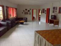hall/ ruang tengah villa delima