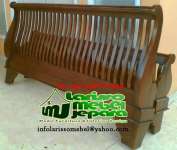 SLEIGH BED