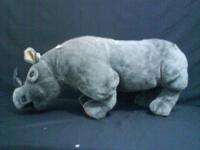 A.1.1. Boneka Badak Bercula Satu (One Horn Rhino) XL