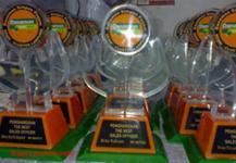 plakat piala trophy kristal akrilik fiber,  MODEL PLAKAT TROPHY,  piala resin,  acrilik.resin,  fiberglas.plakat,  piala,  trophy,  membuat,  mencetak,  plakat acrilik,  resin.wodden ,  patung logam ,  metal cup,  produksi langsungplakat,  piala,  trophy,  penghargaan , 