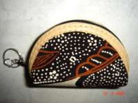 souvenir gant kunci dompet oval batik