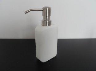 White Poly Resin Stylish Chic Foaming Soap Dispenser