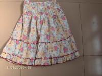 characteristic sewing: wrinkle free finish of skirt