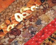 dried fruits, nuts, sultanas, golden raisins, figs, pistachios, dates, ....