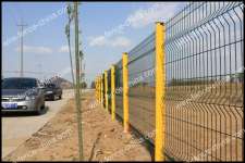 bending wire mesh fence