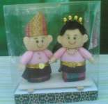 Boneka Adat Riau