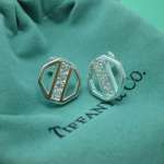 ( www.tcogift.com) wholesale tiffany replica,  pandora replica,  gucci jewelry and links of london replica,  paypal