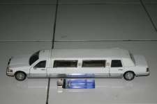 Ford Lincoln Limousine 1: 24