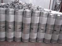 Stainless steel beer keg